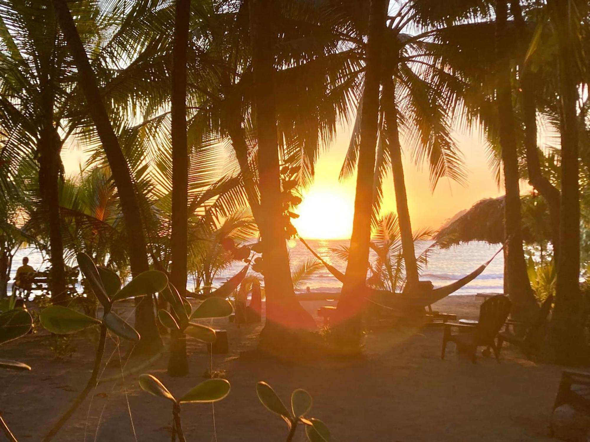 Fenix Hotel - On The Beach ซามารา ภายนอก รูปภาพ